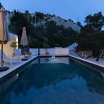 Palazzo Maestral Beachfront By Guide