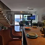Palazzo Maestral Beachfront By Guide