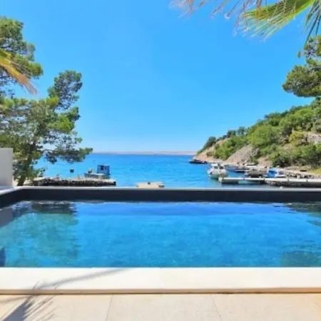 Villa Palazzo Maestral Beachfront By Guide Karlobag