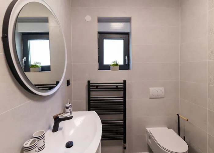 Palazzo Maestral Beachfront By Guide