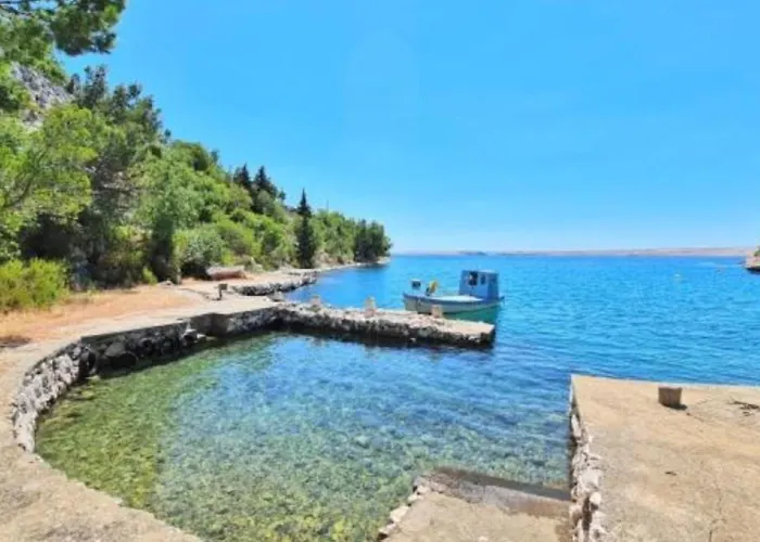 Palazzo Maestral Beachfront By Guide 카를로바크